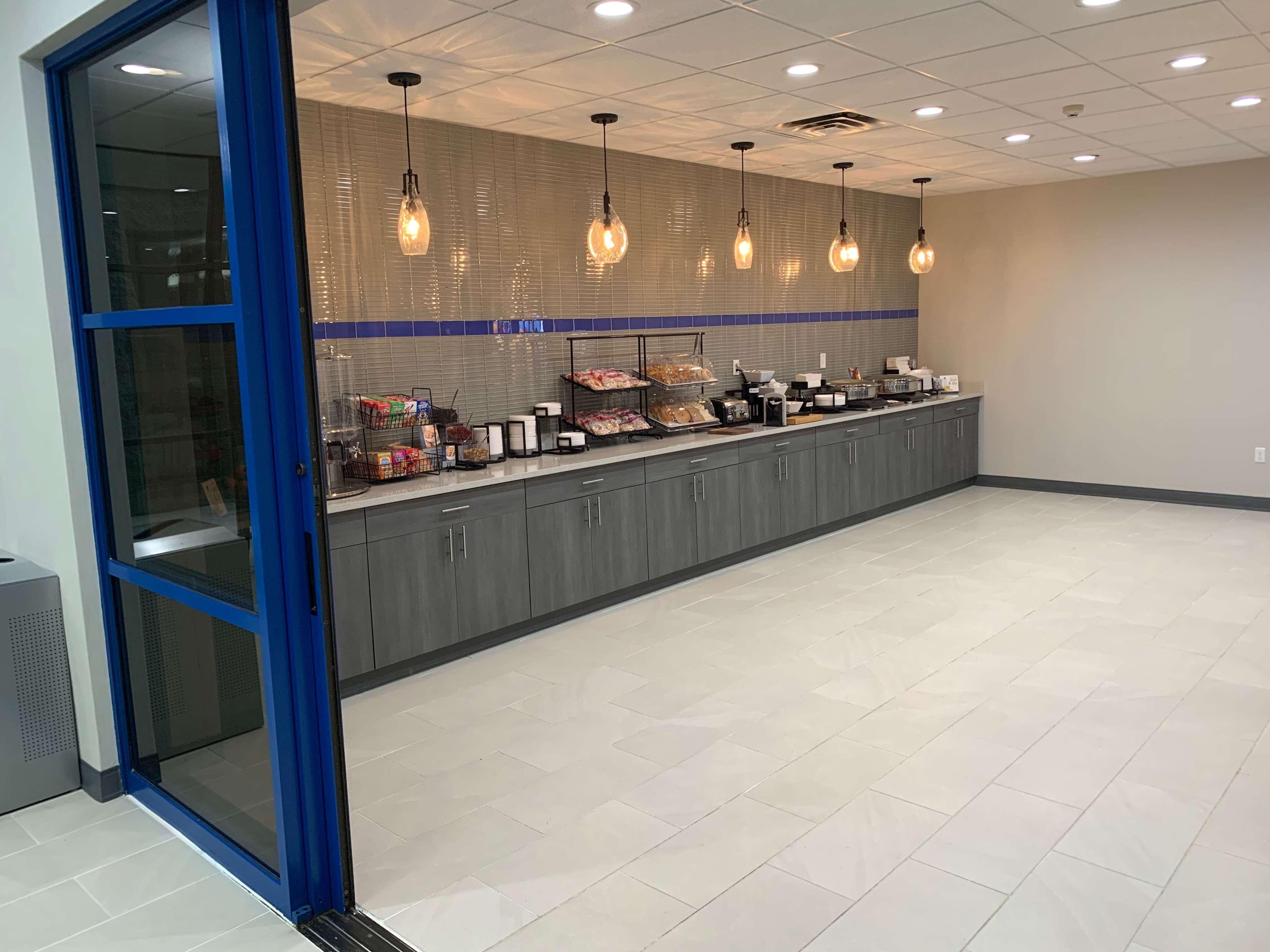 Best Western Plus Clarks Summit Scranton Hotel חדר תמונה