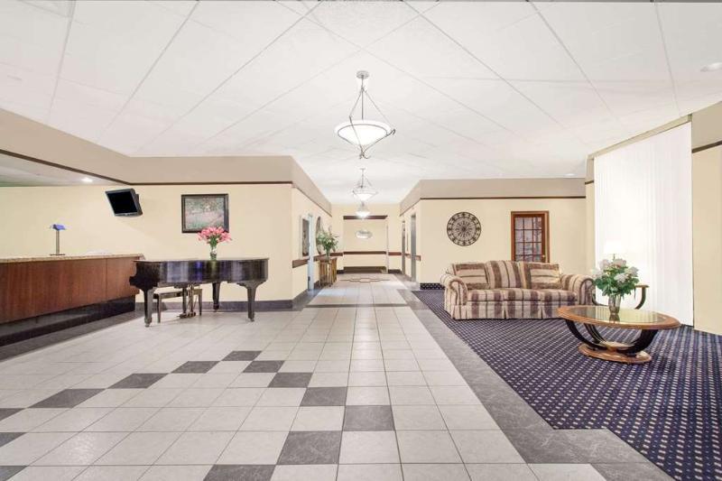 Best Western Plus Clarks Summit Scranton Hotel מראה חיצוני תמונה